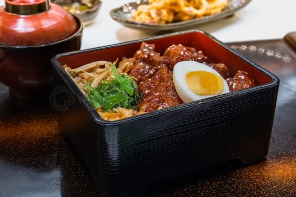 Bento Chicken Karaageʽը