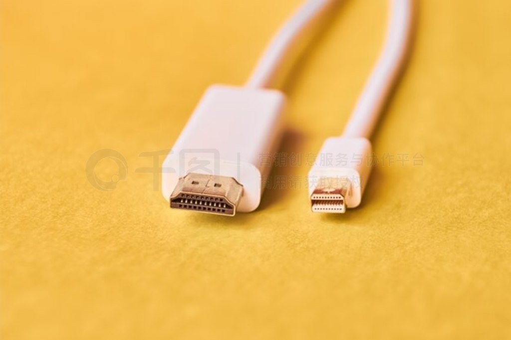 ɫ HDMI ʾ˿ڵµд