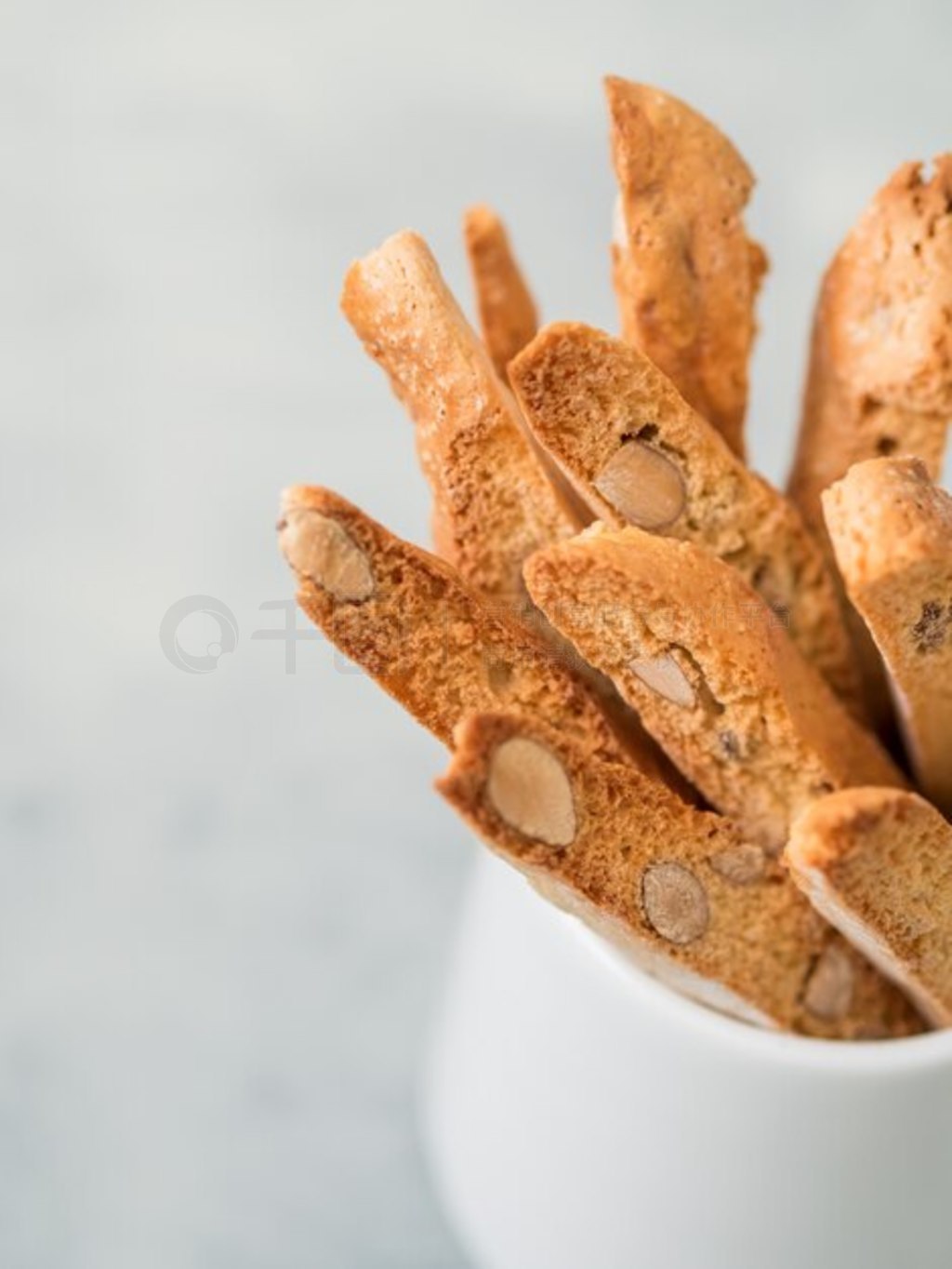 Biscotti (cantuccini)-ڰɫдͷĴͳ㡣