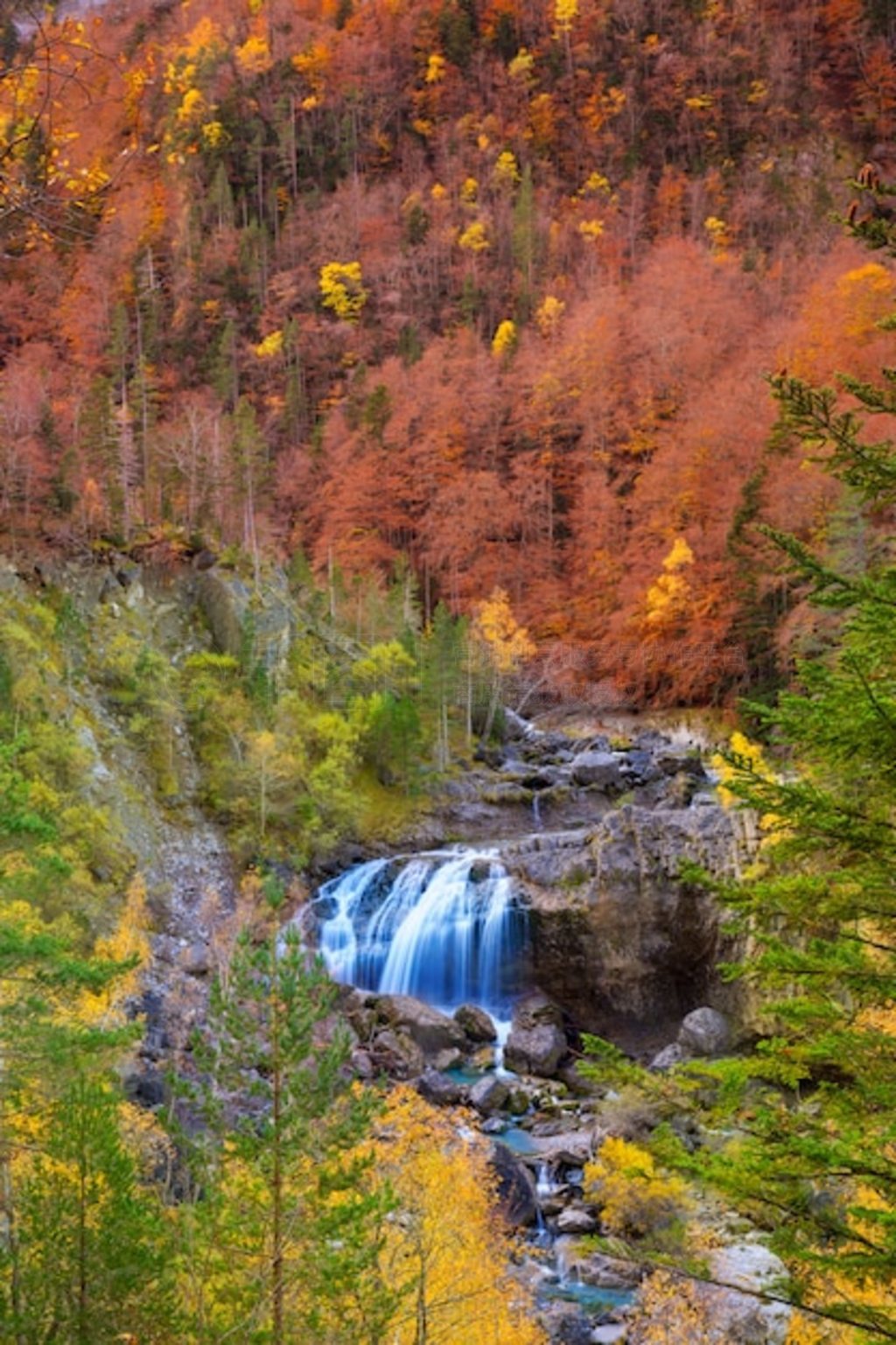 ţ˹Τ˹ Ordesa ɽȵ Cascada de Arripas ٲ