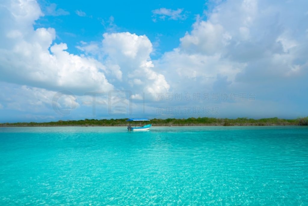 īк Laguna de Bacalar к