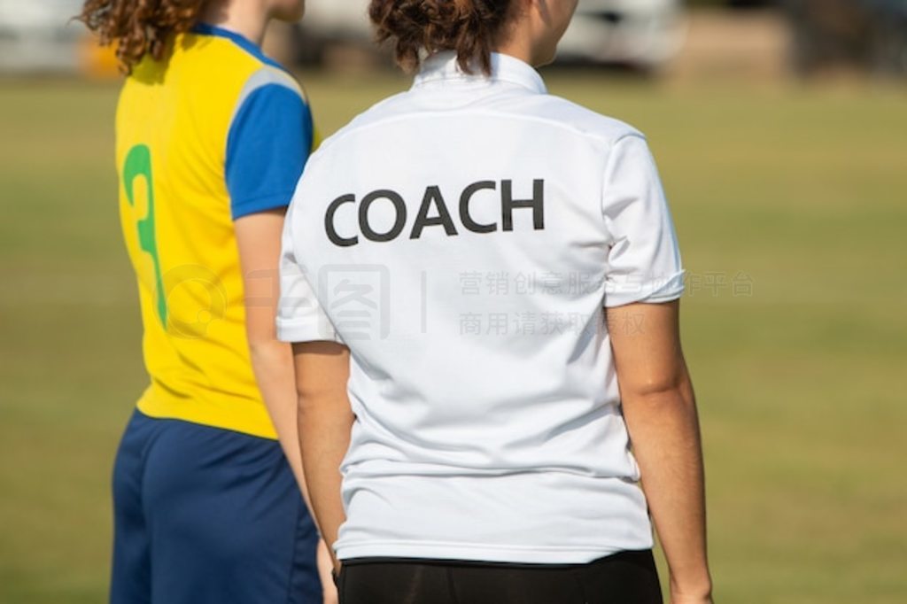 ڻ˶ COACH ı