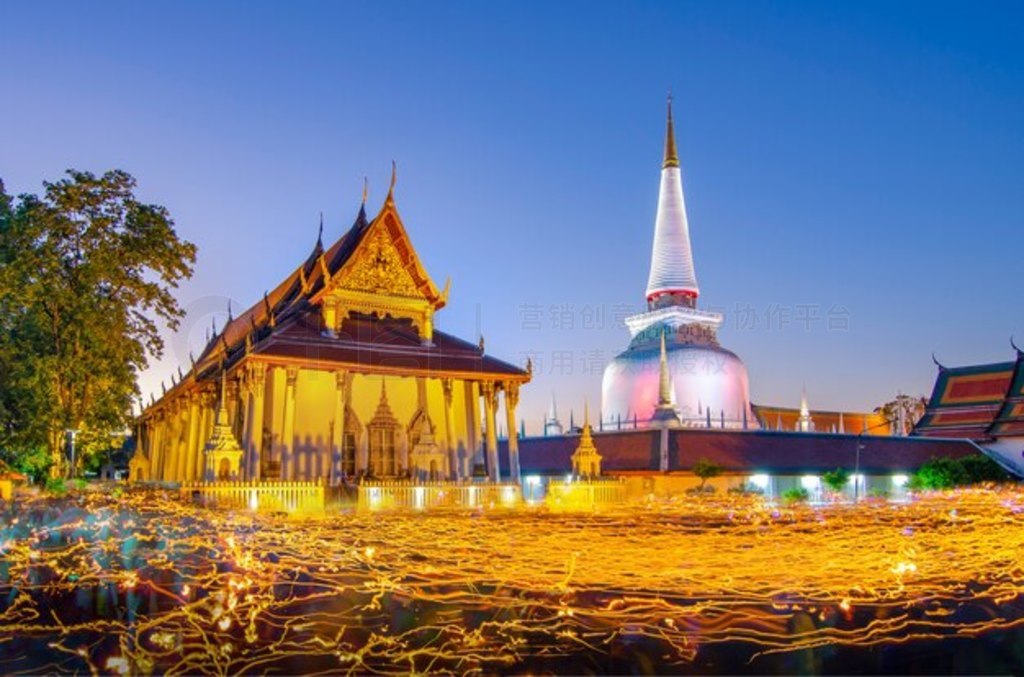 ̩ Wat Phra Mahathat Woramahawihan