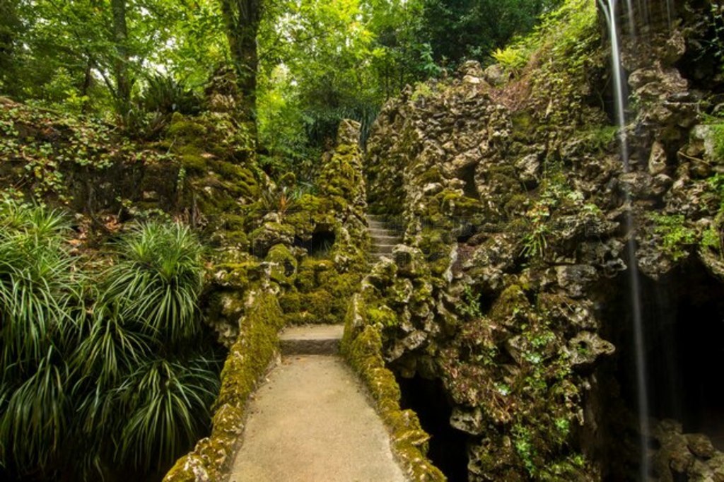 λ԰׼ׯ԰ (Quinta da Regaleira) һ־ۡ