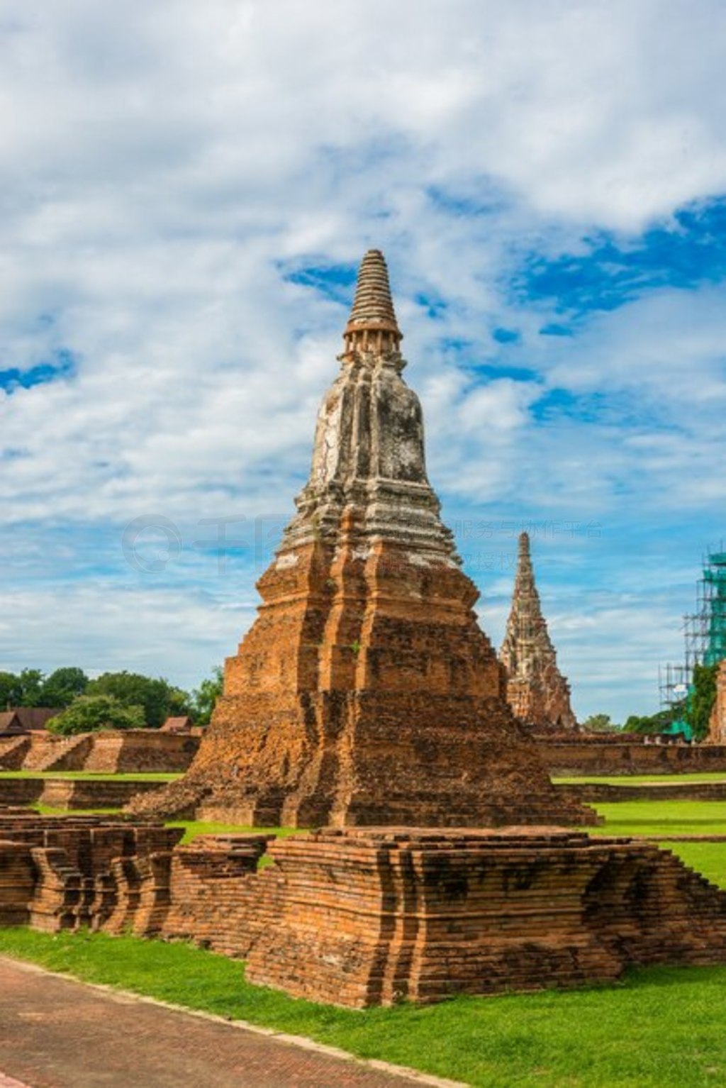 1629 ɰ (Prasat Tong) Ĳ (Wat Chai Watthanaram) ĺΰַҪ PrangУɽ