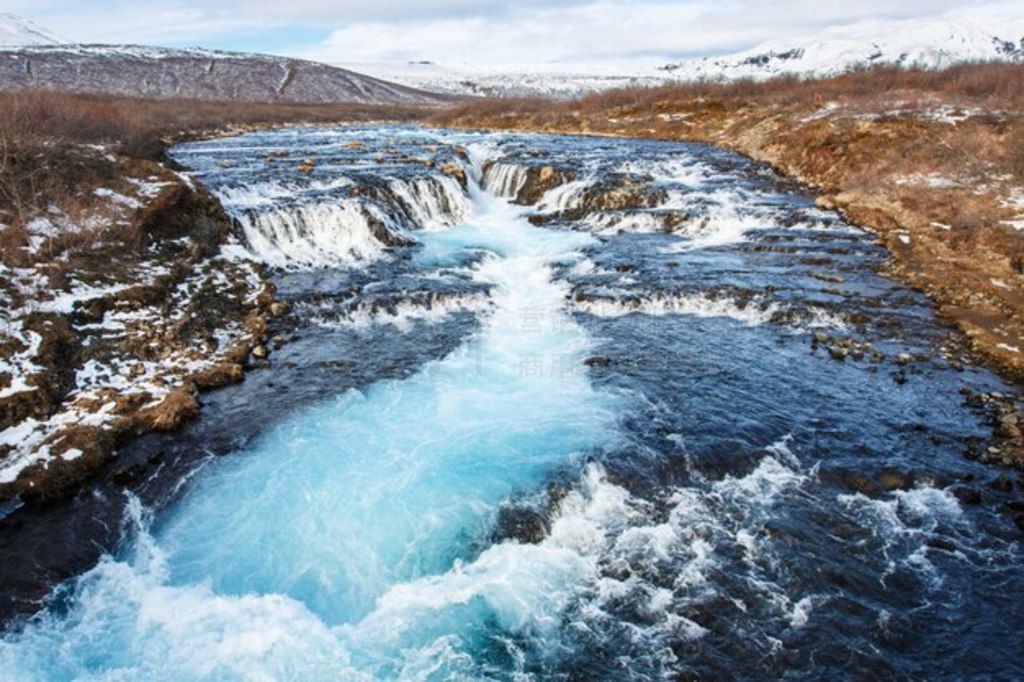 ɫˮź£Bruarfoss ٲ