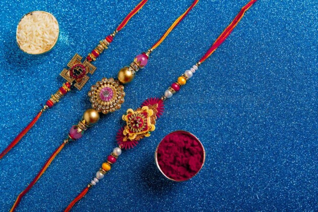 ӡɲ (Raksha Bandhan)