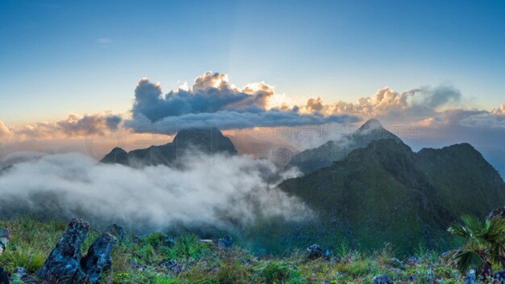 ̩ʱ Doi Luang ɽ