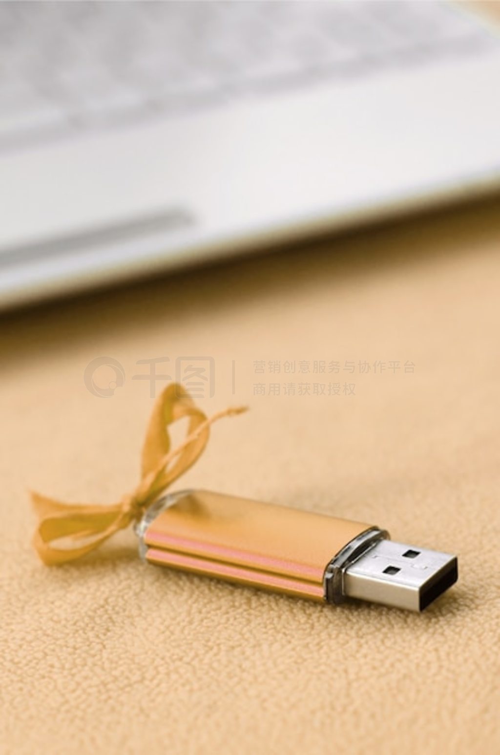 ĳɫ USB 濨λ̺