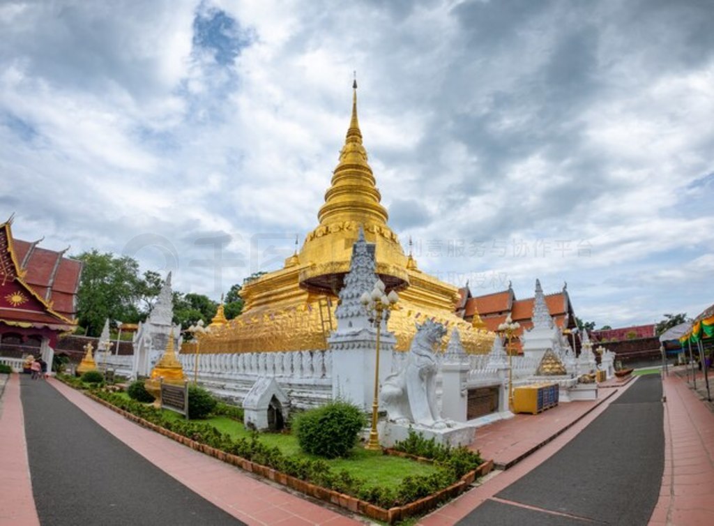 ϵĽͳ Wat Phra That Chae Haeng