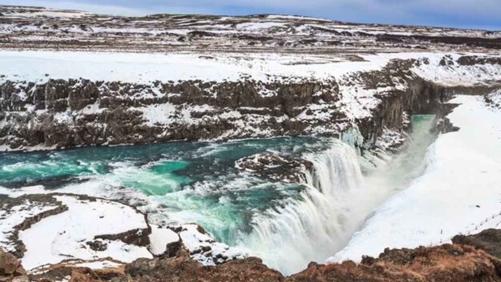 Ļƽٲ (Gullfoss) ɫٲ