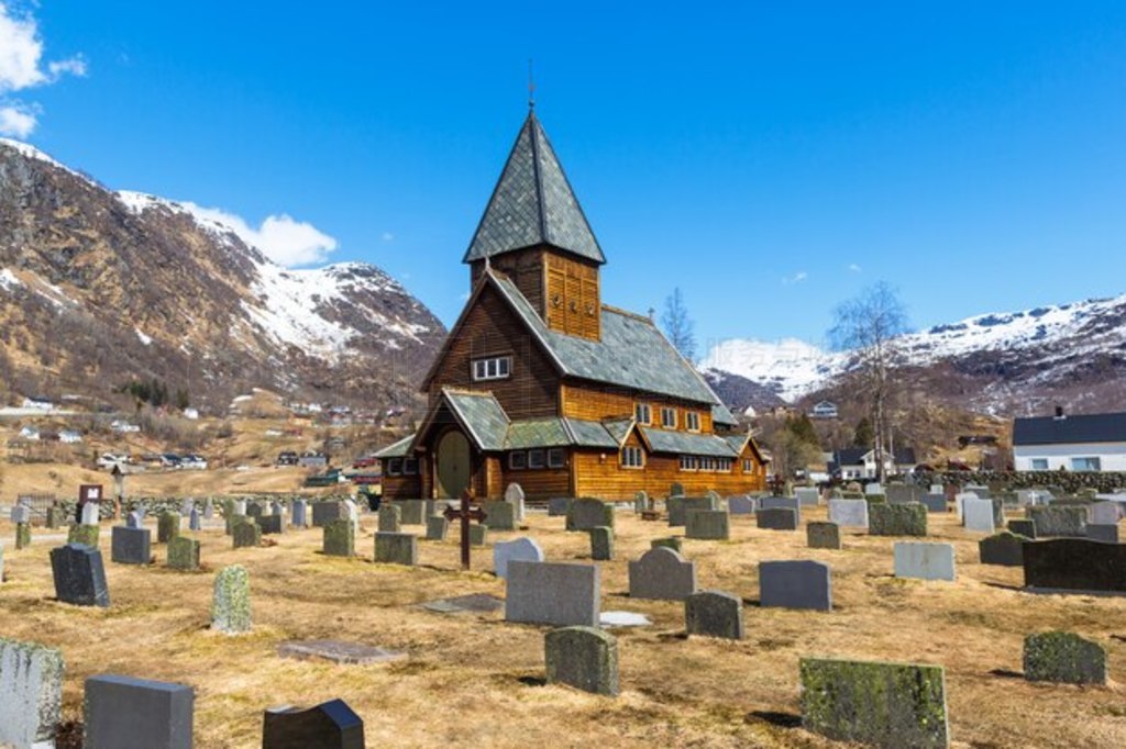 ޶ľ (Roldal stavkyrkje)ǰΪĹ