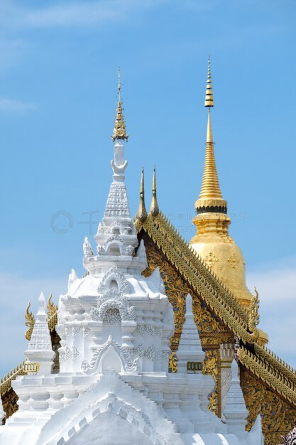 Wat Phra That Hariphunchai 