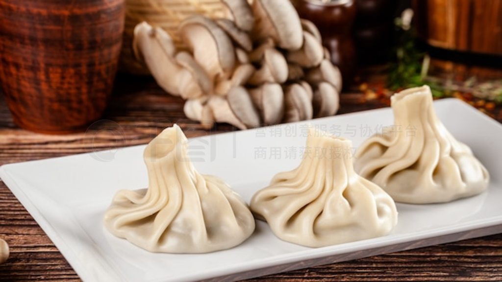 ³ʳĸ Khinkali ԰ɫź⡣³ǲľϵİϹӦȡͼƿռ