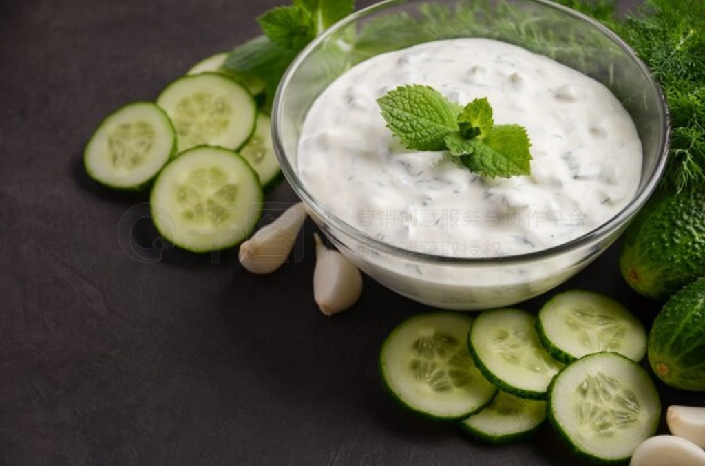 Tzatziki ںڰС