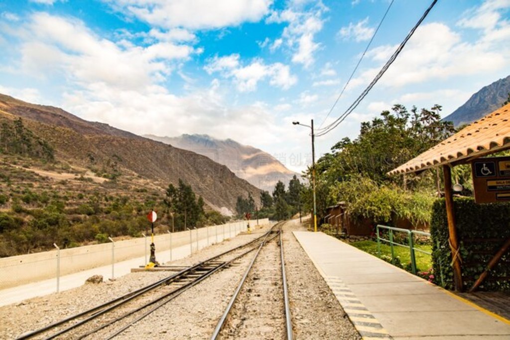 ³Ollantaytambo վPinkulluna ӡַ³˹ɽʥɽȡ