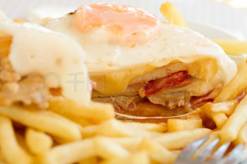 ϵ͵ francesinha