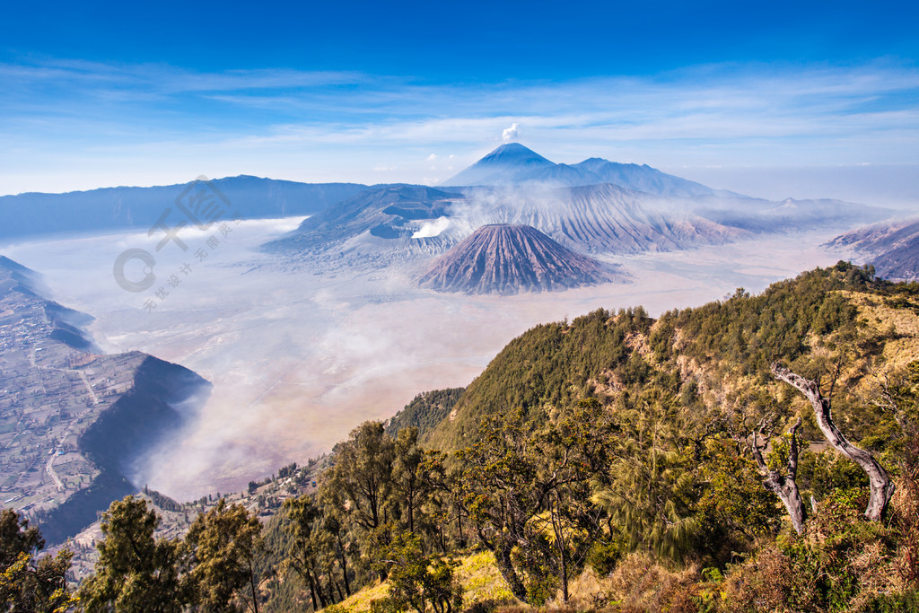 印度尼西亞爪哇島bromo,batok和semeru火山