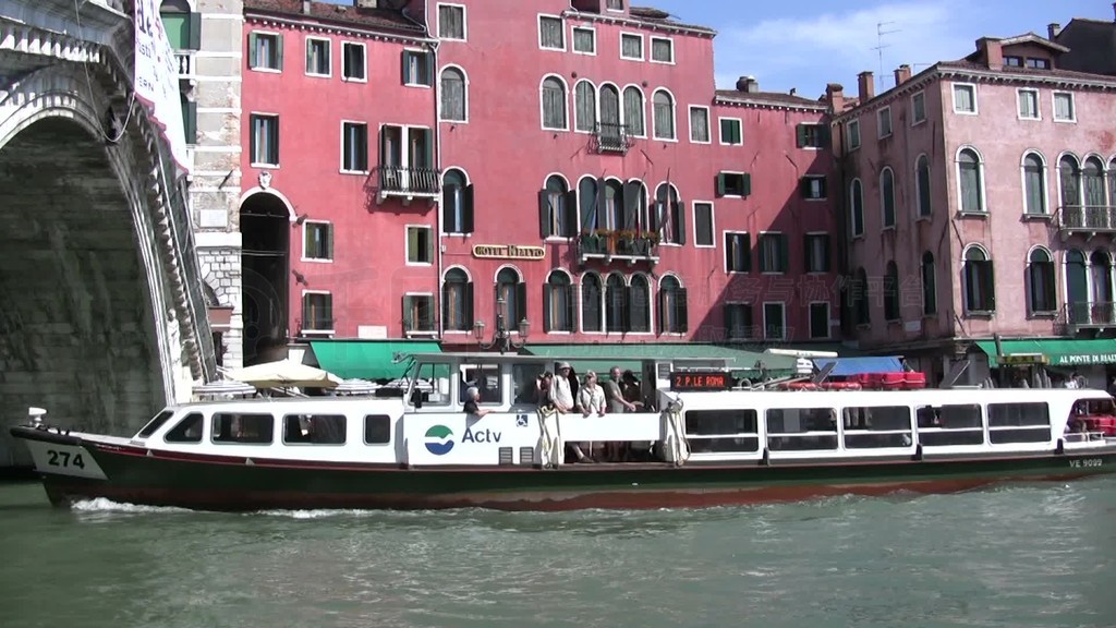 Blick in Venedig mit BootsverkehrеKanSle