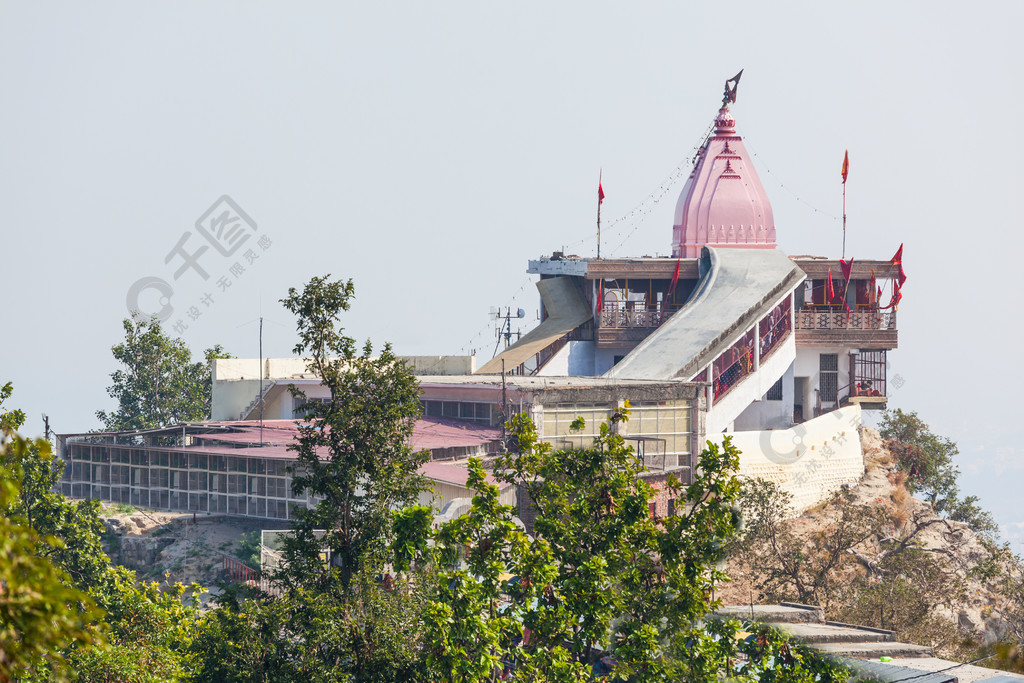 devi temple,是印度的一座寺庙,供奉印度北阿坎德邦圣城哈里德瓦尔的