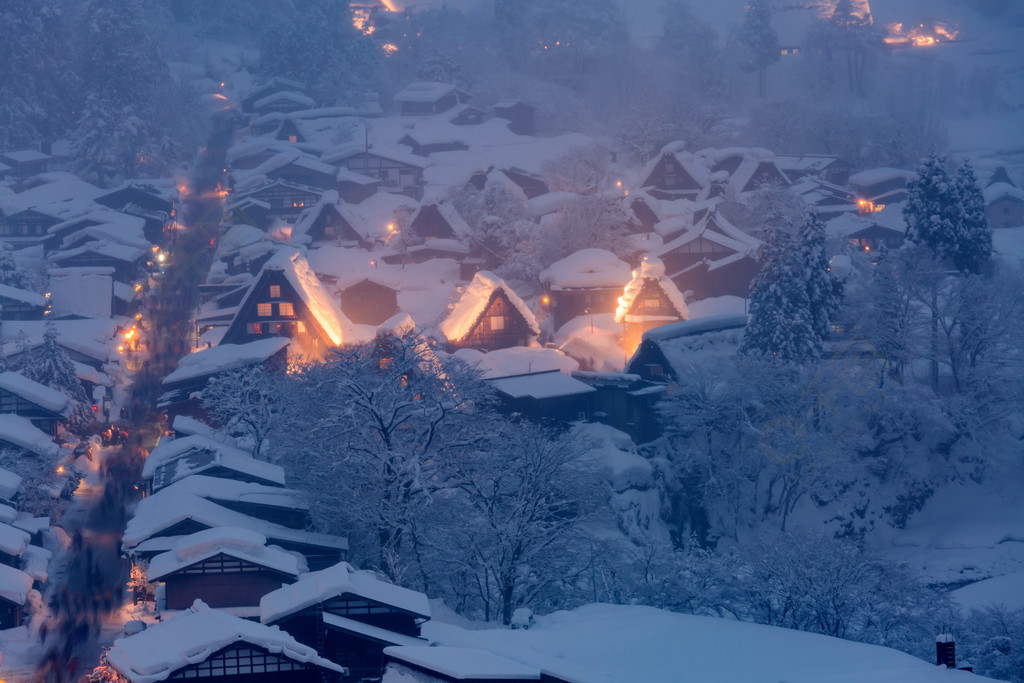 日本降雪岐阜中部白川鄉點燈的冬季景觀