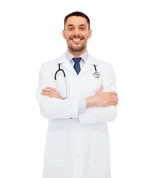 职业和医学的概念— —用听诊器在白色背景上的白大褂的微笑男医生