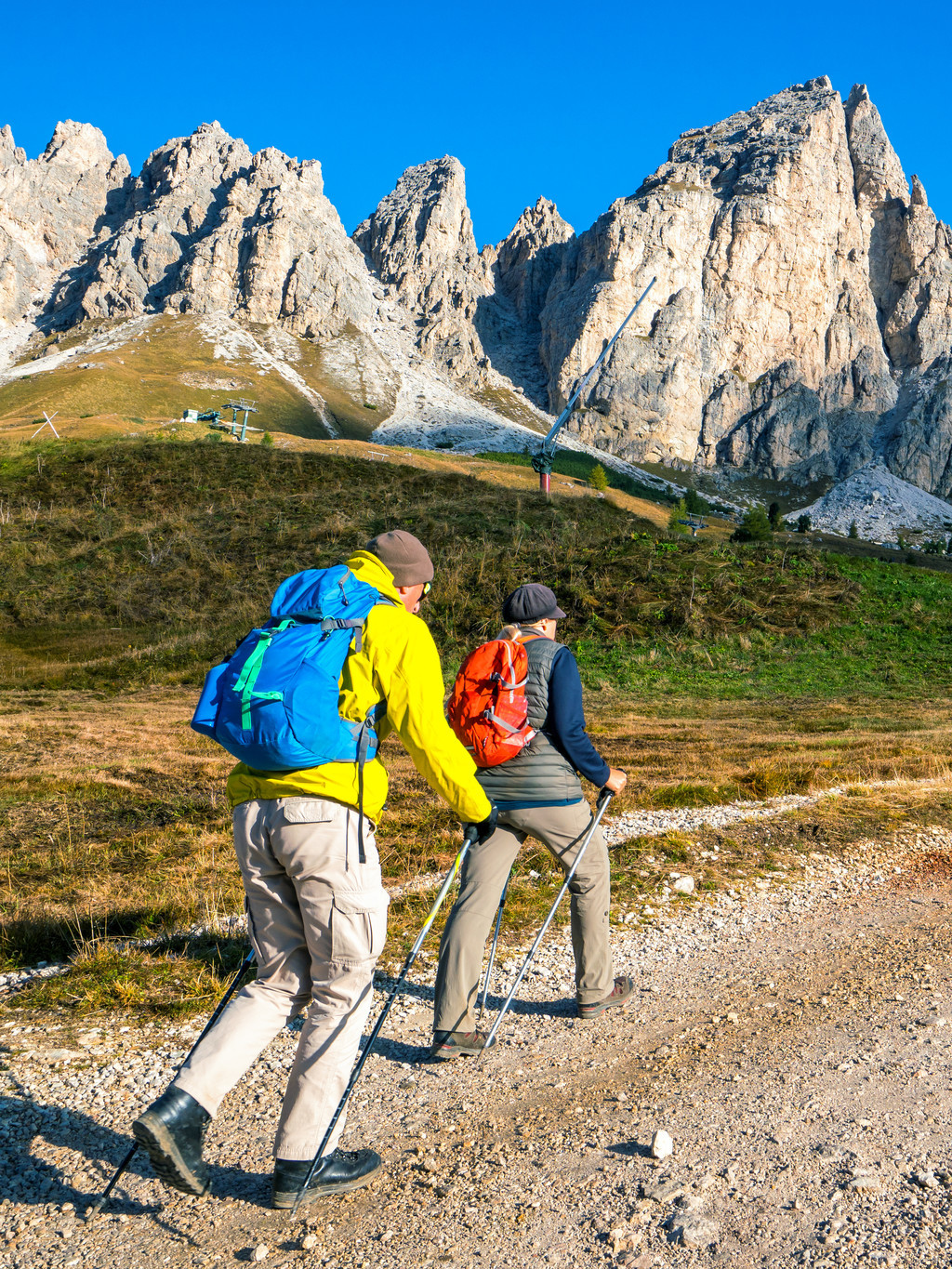 的风景的旅客在夏天在意大利旅游生活方式旅行癖冒险概念户外野外度假