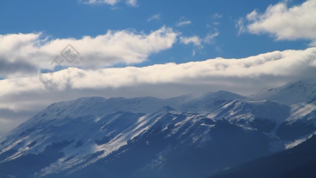 雲層延時的山峰實拍視頻免費下載_mp4格式_1920像素_編號39832192-千