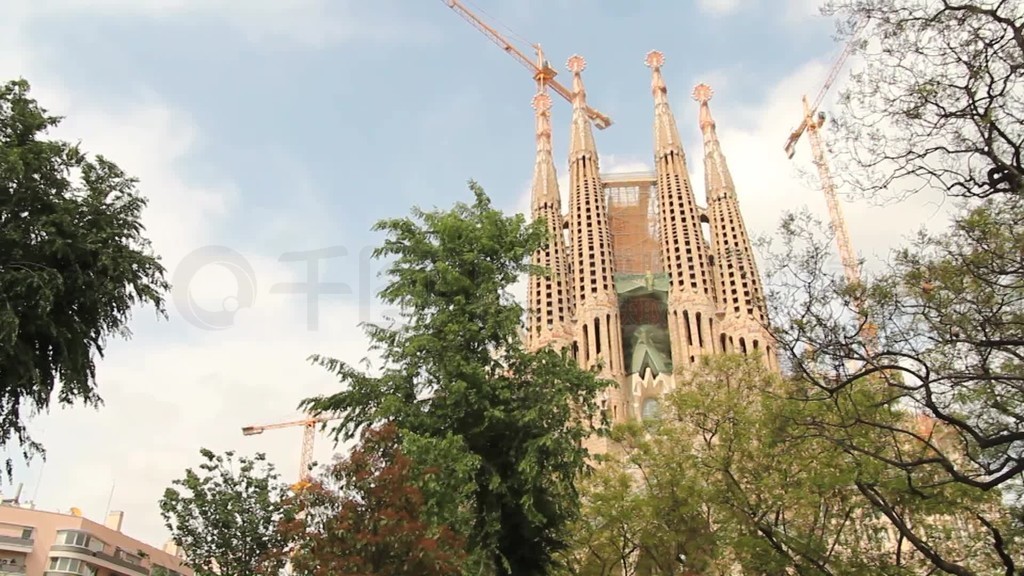 ʥãSagrada Famflia mit BaukrSnen