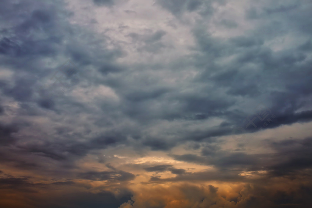 烏雲密佈的戲劇性多雲的天空風景名勝免費下載_jpg格式_3928像素_編號