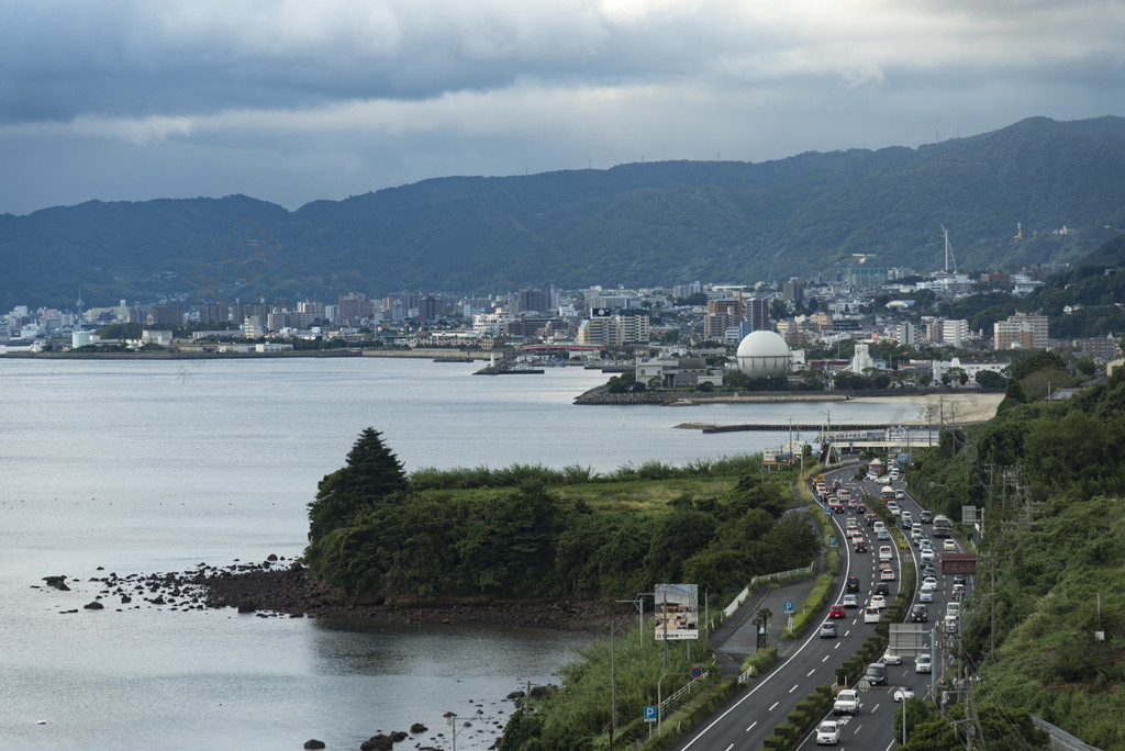 大分县,福冈-10月1日:日本大分县大分县别府市别府湾的景色