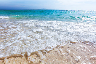 <i>海</i><i>波</i>浪沙子<i>海</i>滩美好的自然本底的，<i>海</i>边假期概念<i>海</i>浪在沙滩上