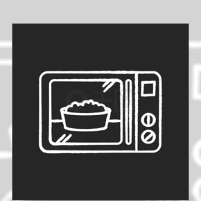 电器烤箱烹饪菜孤立的矢量黑板插画在黑色背景上的即食粉笔白色图标