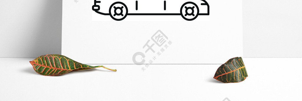 家庭敞篷跑车图标概述家庭敞蓬车矢量图标在白色背景上孤立的网络设计家庭敞蓬车图标，轮廓样式