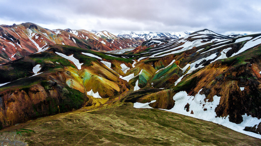 landmannalaugar超現實的自然風景鳥瞰圖風景在冰島,歐洲的高地的美麗