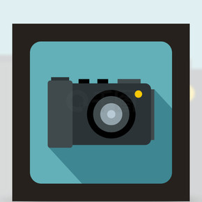 在浅蓝色背景上的平面样式的相机图标平面样式的相机图标