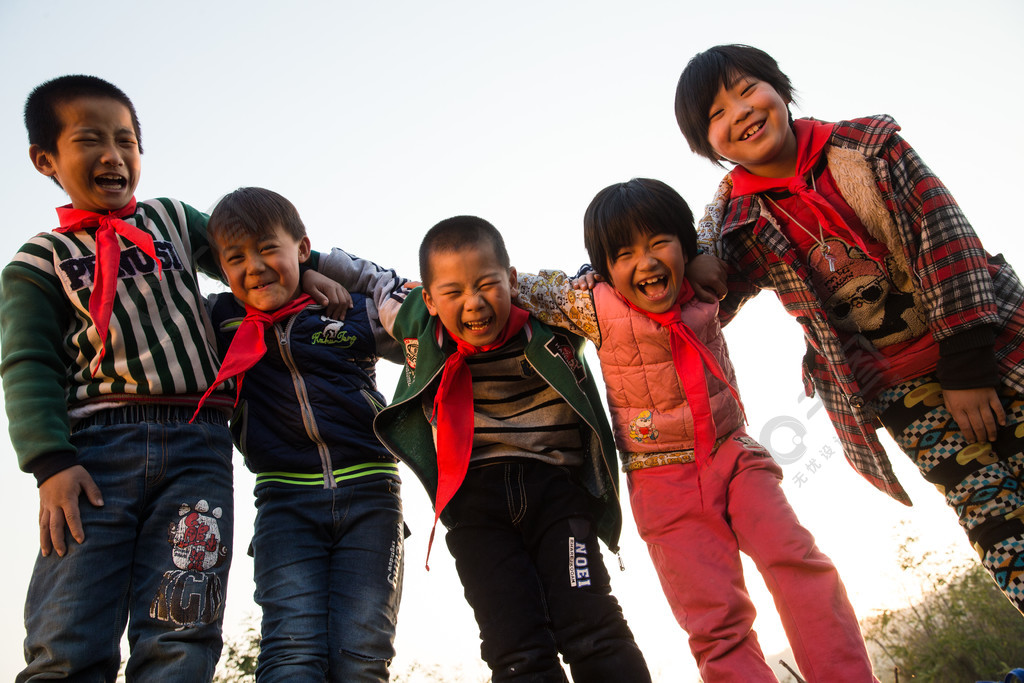 歡樂的鄉村小學生