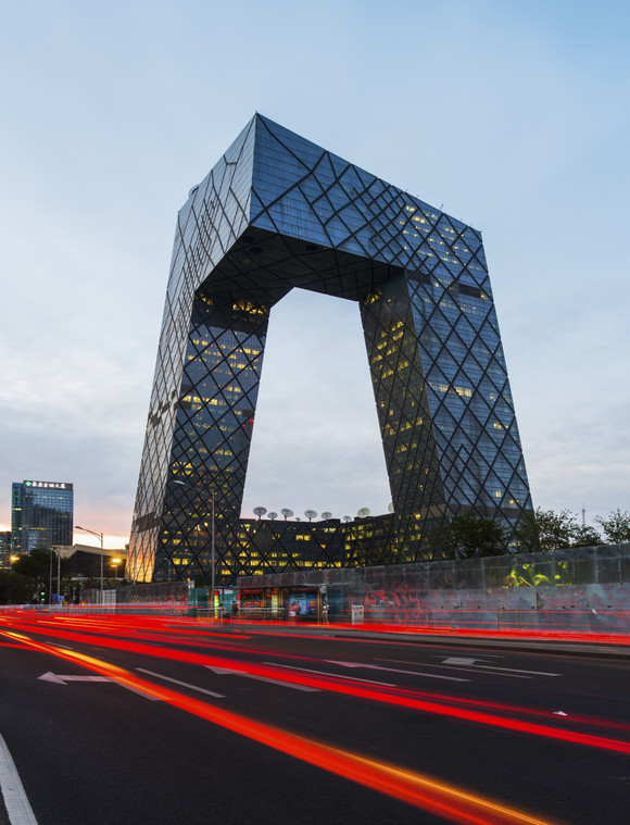 cctv 总部在晚上,北京,中国建设在北京城市的夜间时间, 北京, 中国