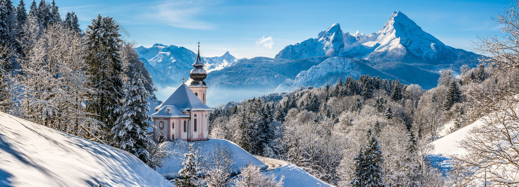 美丽的冬天景观在巴伐利亚的阿尔卑斯山,德国风景名胜免费下载