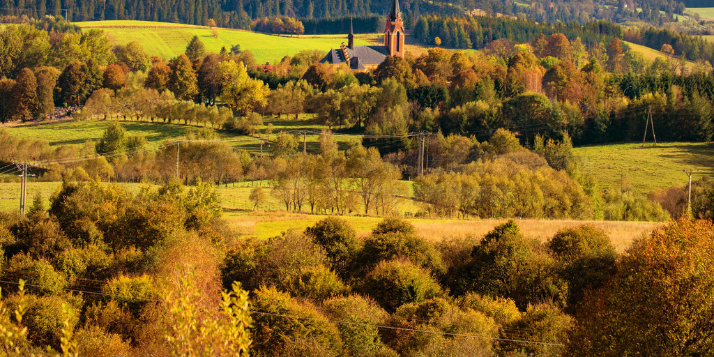 ջƻĽǶȿ, Bieszczady ɽϵ Lutowiska 徰ɫ˾̾ھɽ