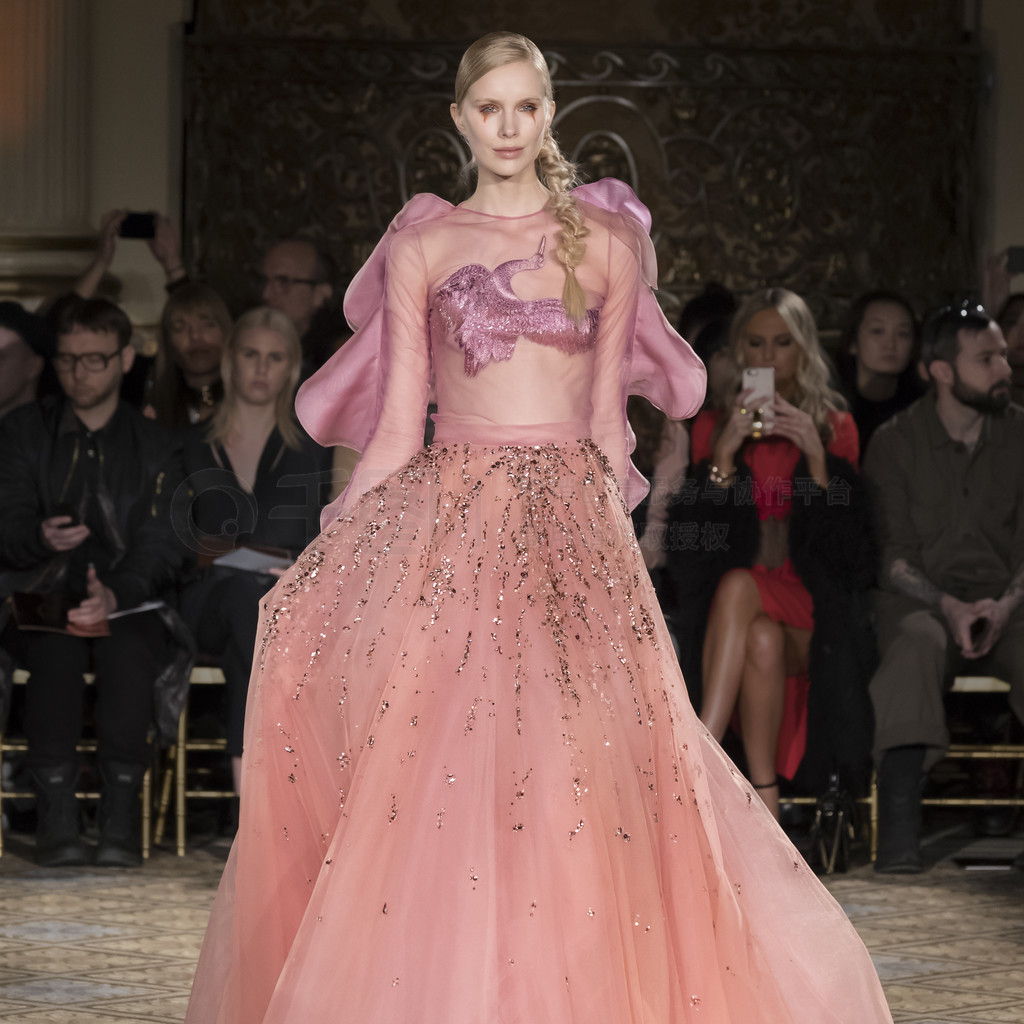  Siriano-＾ 2017ղ