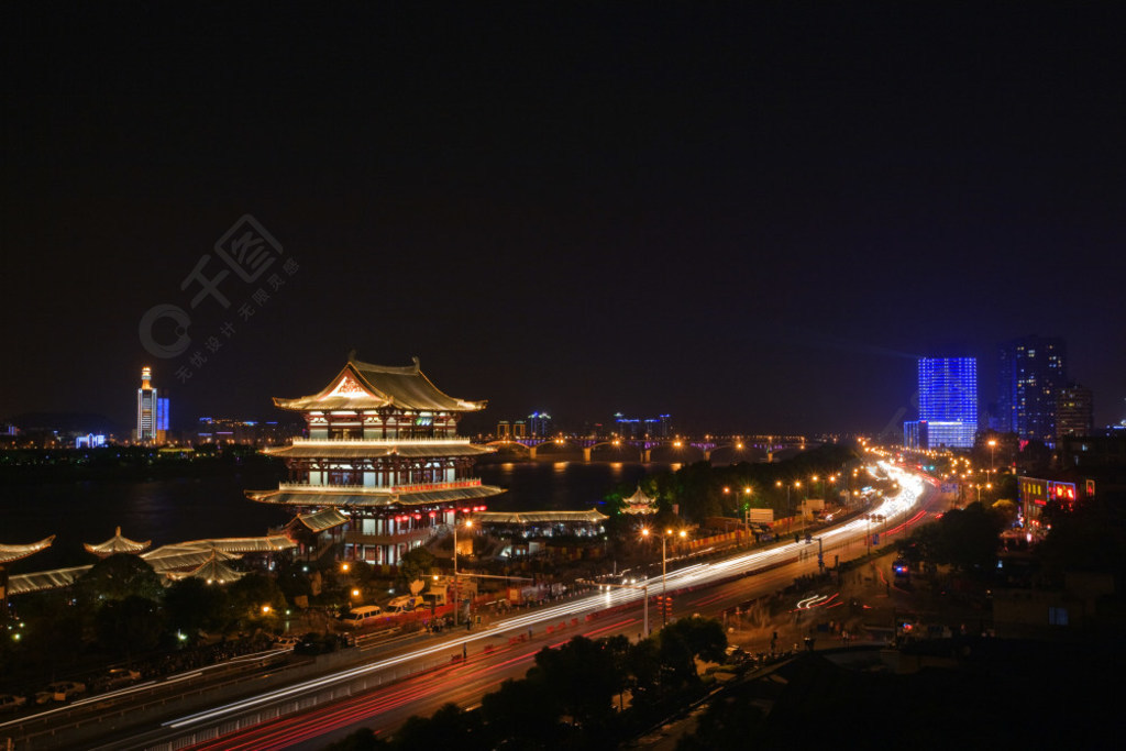 長沙杜甫江閣夜景